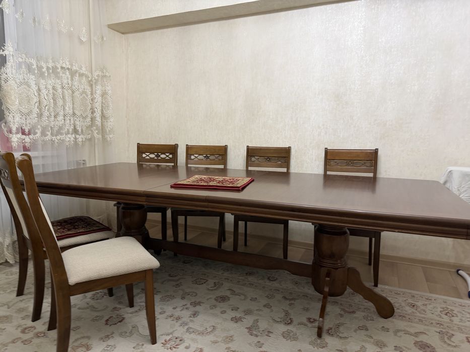 Стол на 12 человек