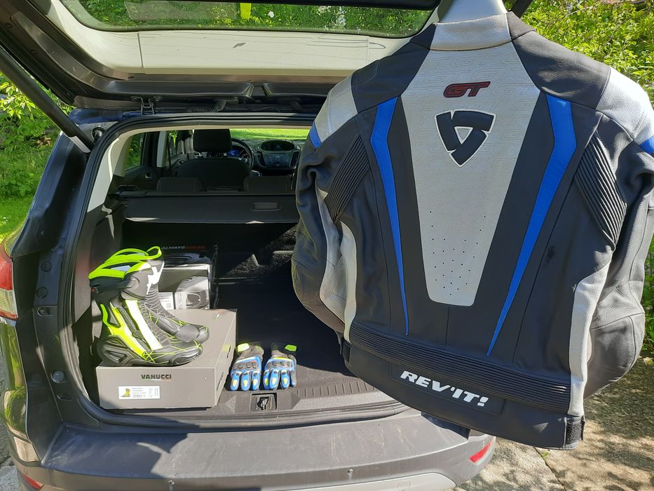 Geaca moto piele Revit 52 și mănuși Rekurv L noi