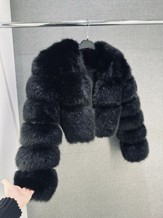 Blana neagra / haina de blana