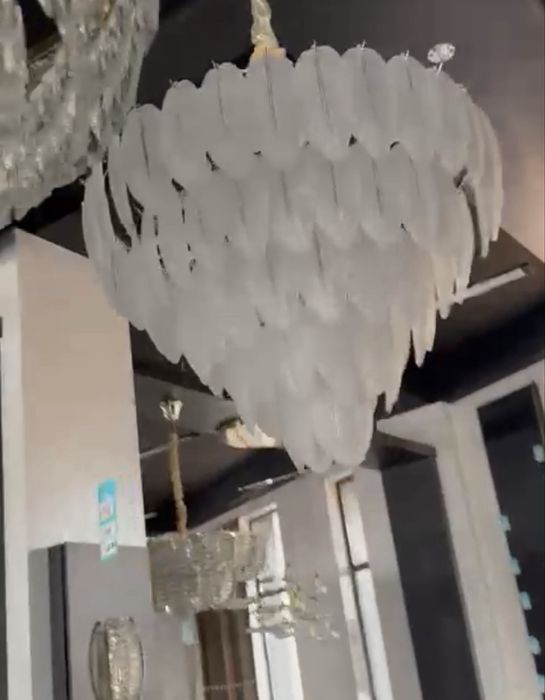 Люстра листья хром