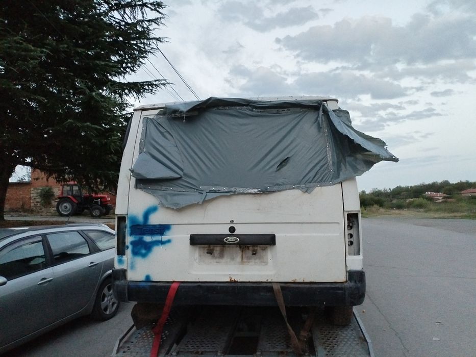 Форд транзит на части.
