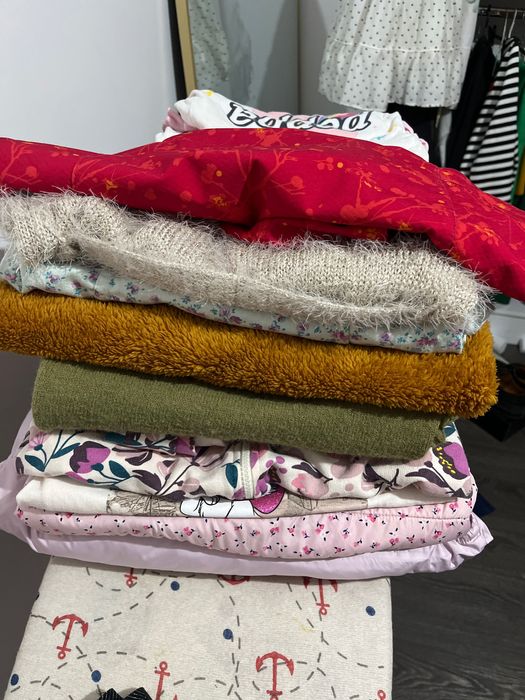 Lot haine fete 6-8 ani