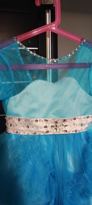 Платье нарядное для праздника для девочки