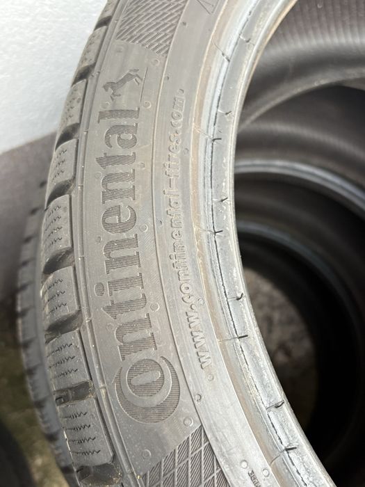 Зимни гуми 235/40/18 Continental
