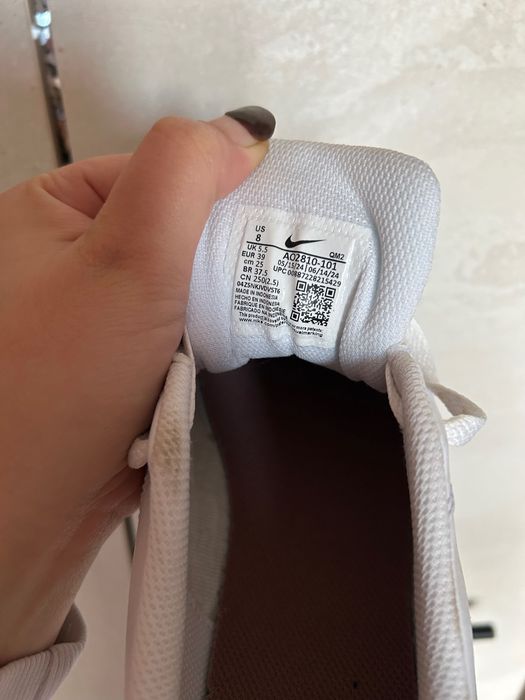 Дамски маратонки Nike