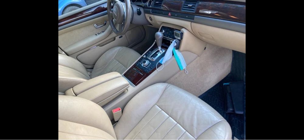 Продава се само на части Audi A8 3.0 tdi 2006