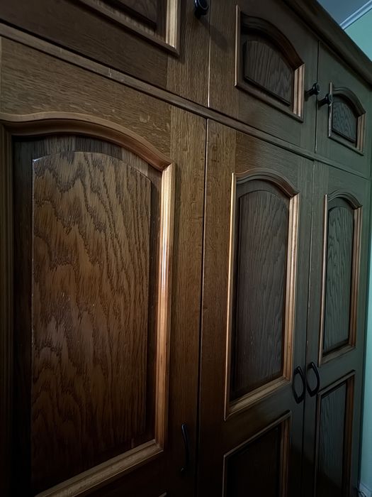 Mobilier dormitor – dulap și pat cu corpuri incluse