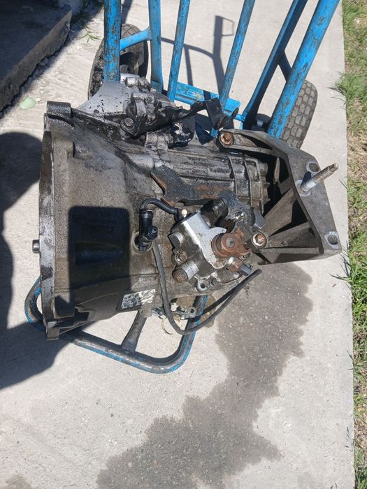 Cutie viteze ford transit 2.2 hdi 5 sau 6 trepte euro 4