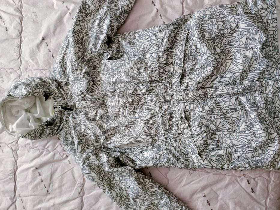 Ветровка фирменная