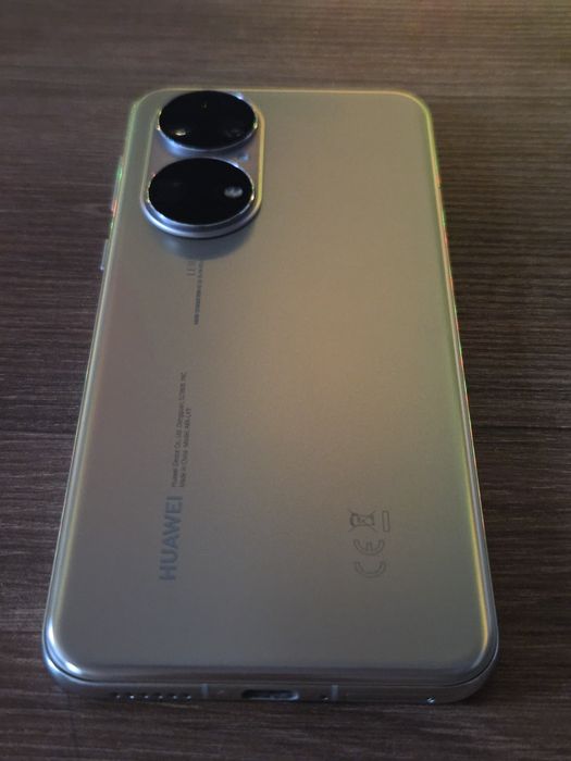 Huawei P50 Cocoa Gold