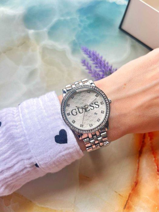 Ceas damă Model 1 - Nou în cutie - Cadoul Perfect