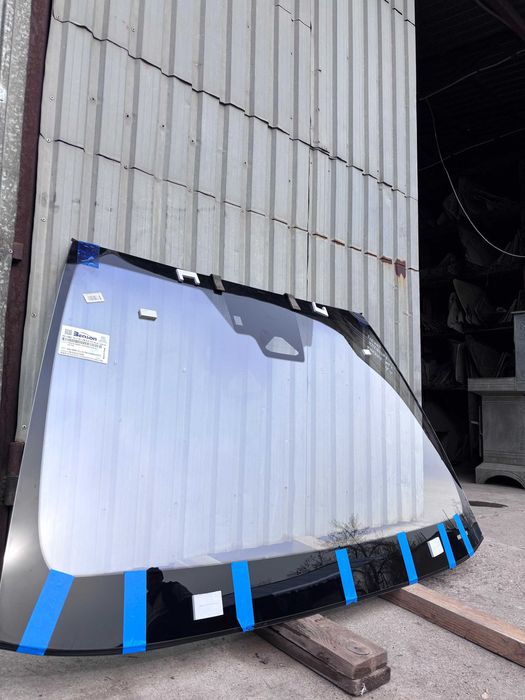 Лобовой camry 80 Антиблик