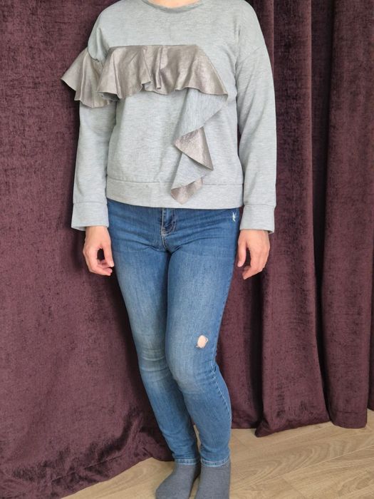 Продам платье, кофту и джинсы