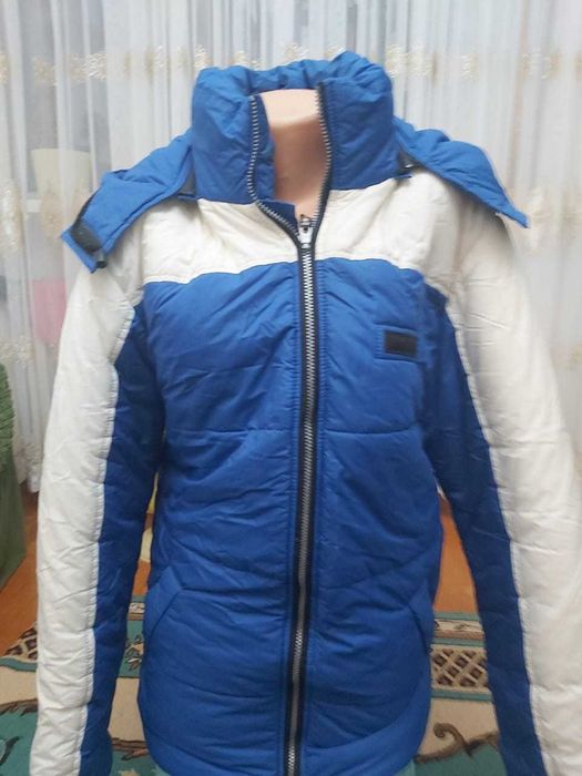 Продается зимний пуховик