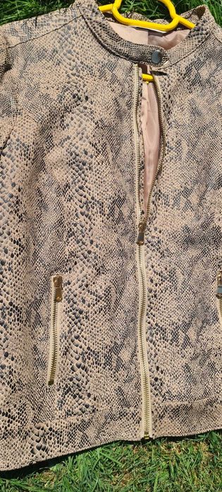 Jachetă damă Promod model tip piele de șarpe – modernă, stare bună