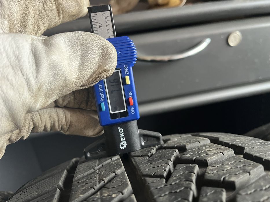 225/45 R17  de iarna M+S