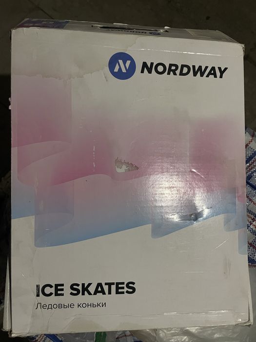 Продам коньки 35 размер