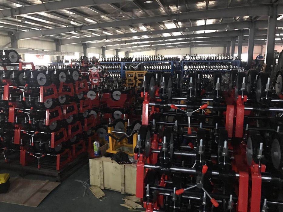 Станок для пайки пластиковых труб