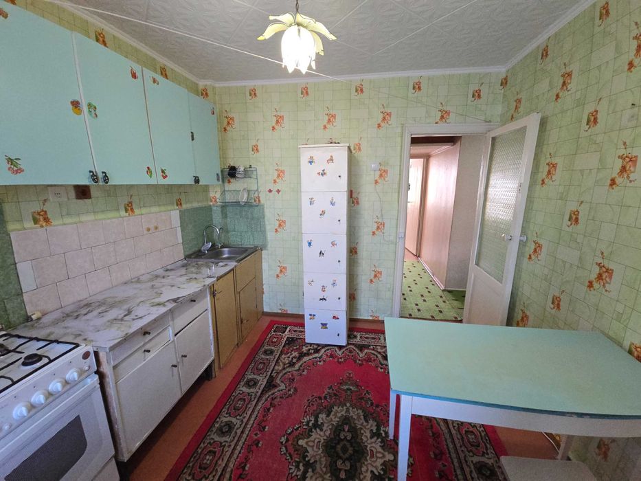 продам двухкомнатную квартиру