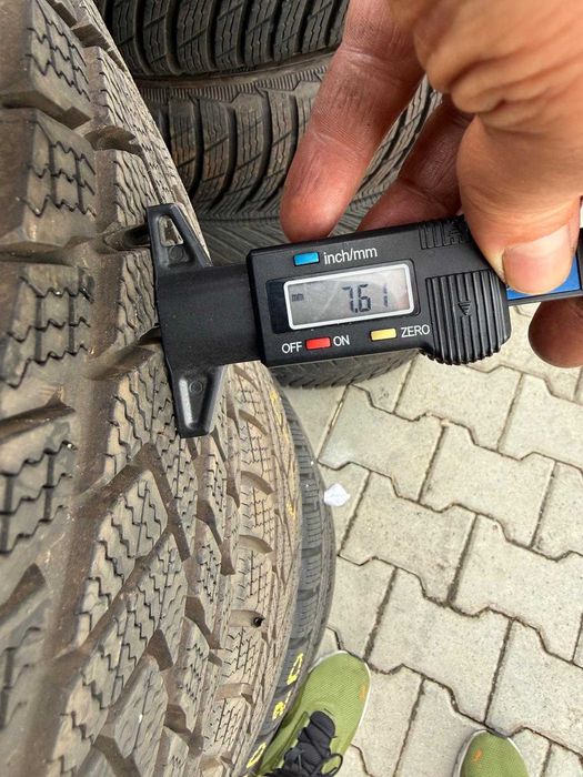 285 30 R20 Pirelli iarna