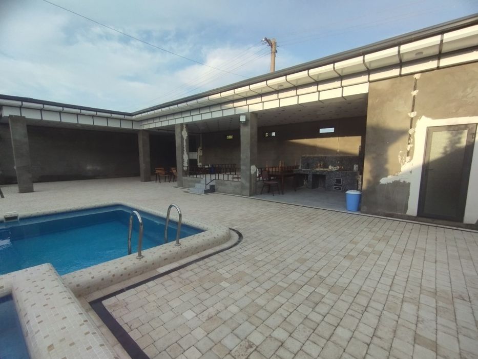 Дача сотилади Янги Узбекистан боги тарафда