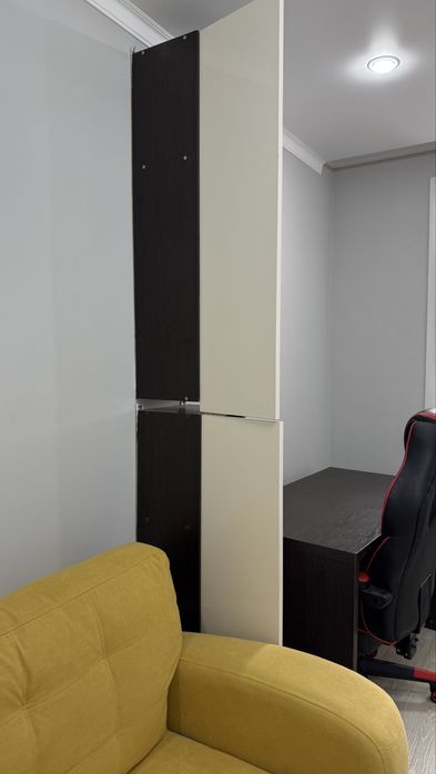 Продам навесные шкафы 3 шт