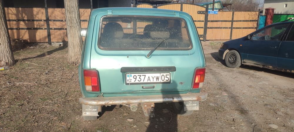 Нива.   5    есікті