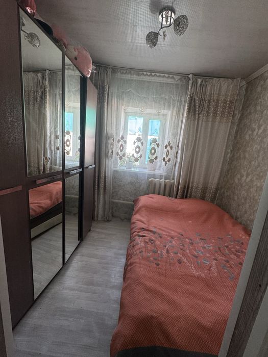 Үй сатылады 4 бөлмелі