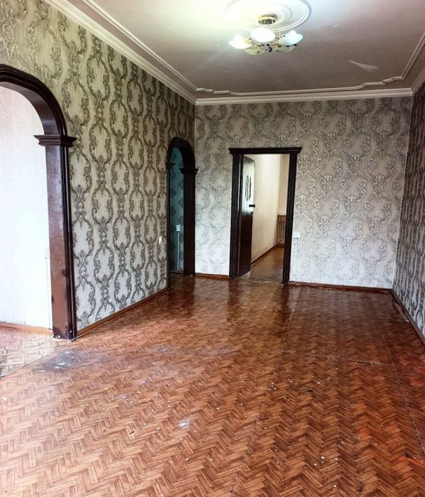 Чиланзар 19 кв ФАЙЗЛИ Хонадон Срочна Сотилади 50м².2/3/4.60900$