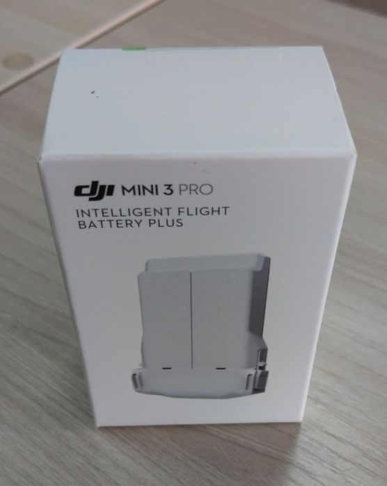 Дрон DJI Mini 4 Pro Fly More Combo Plus (DJI RC 2) белый