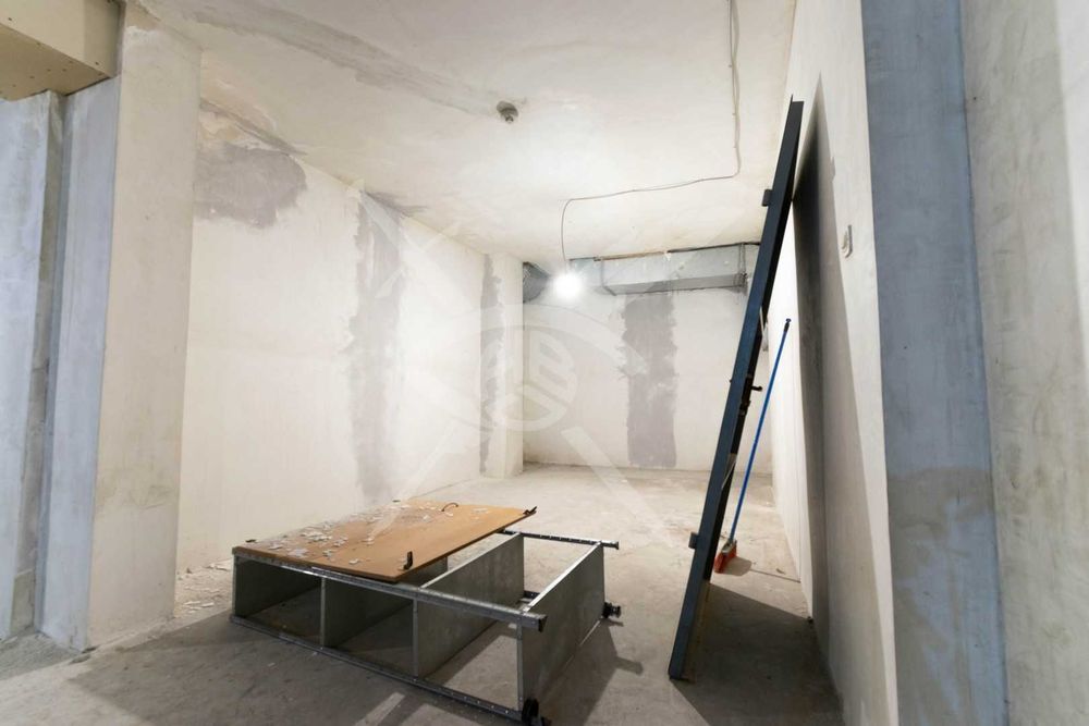 Промишлено помещение в кв. Хладилника № 99871