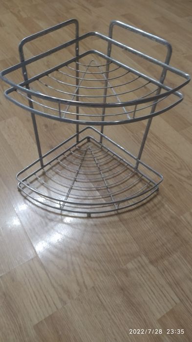 Полки для ванной