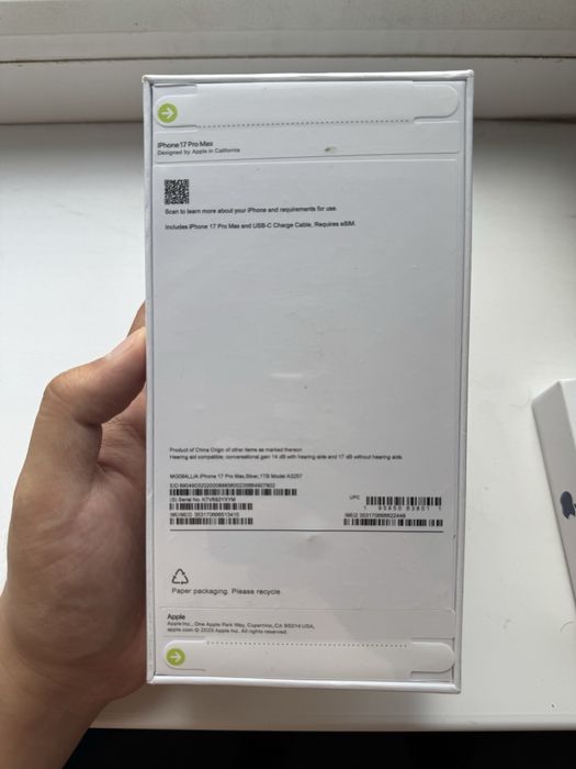 Продам дубликат 17 про макс