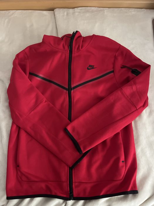 Original red techfleece L