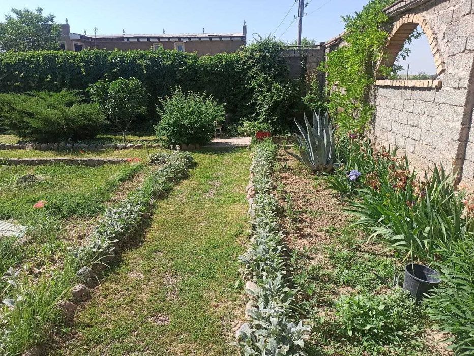 Продаётся загородный дом, 7.5 сот,Юкори-Чирчикский район, Нурли Замин