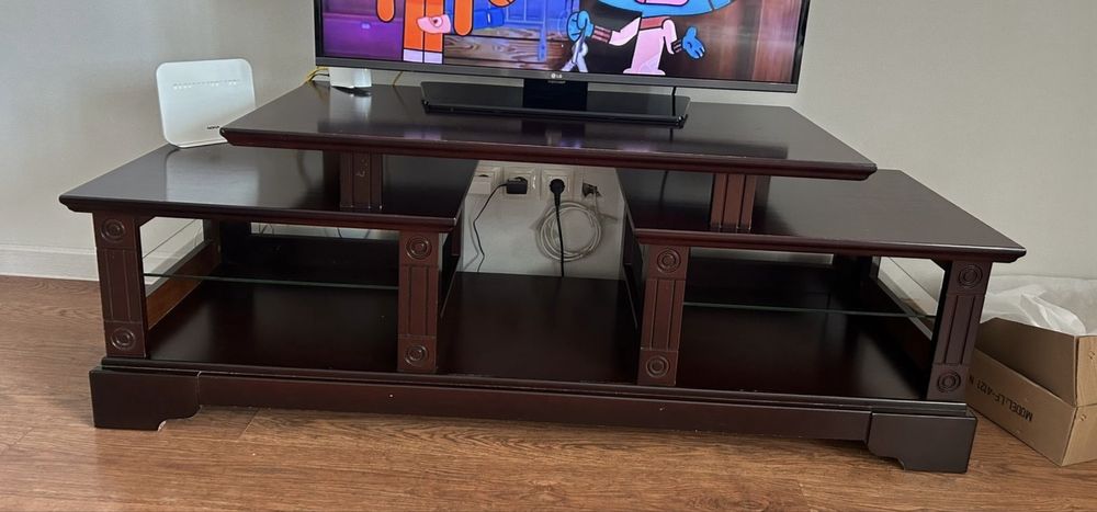 Продам журнальный стол.