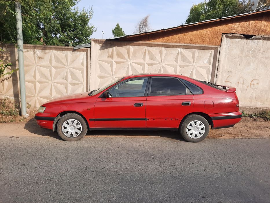 Toyota Carina e 1996 года