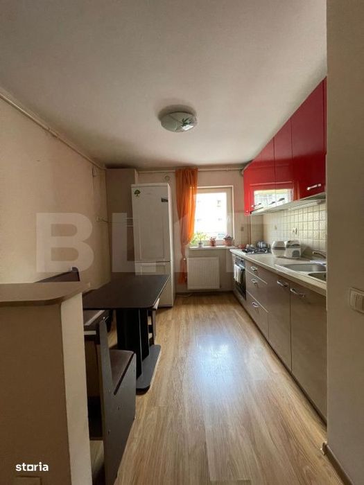Apartament cu 2 camere, decomandat, loc de parcare, zona Tractorul, Br