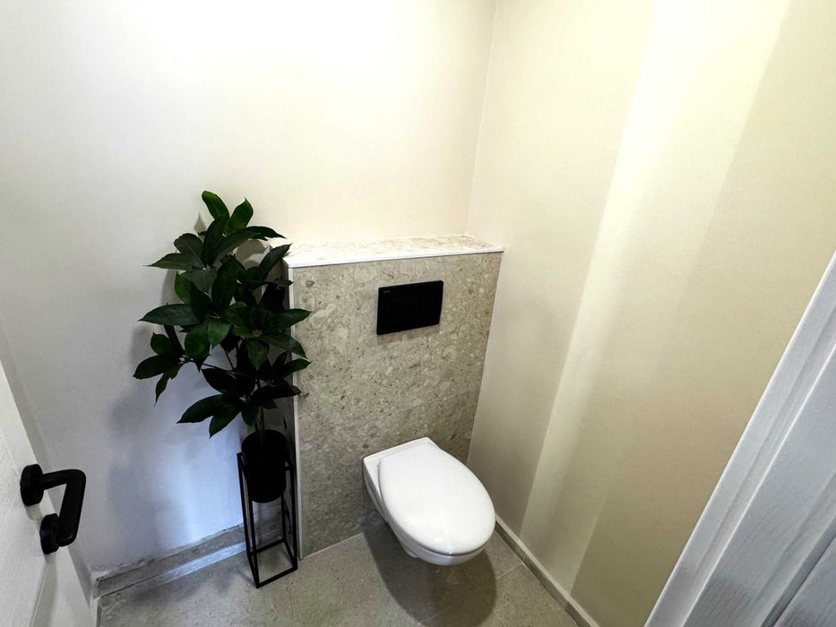 Дава се под наем Тристаен апартамент в София, Гоце Делчев - 75 кв.м за 329900 € - Снимка #12