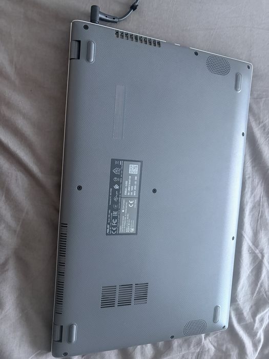 Vand laptop Asus i7 generatia 10