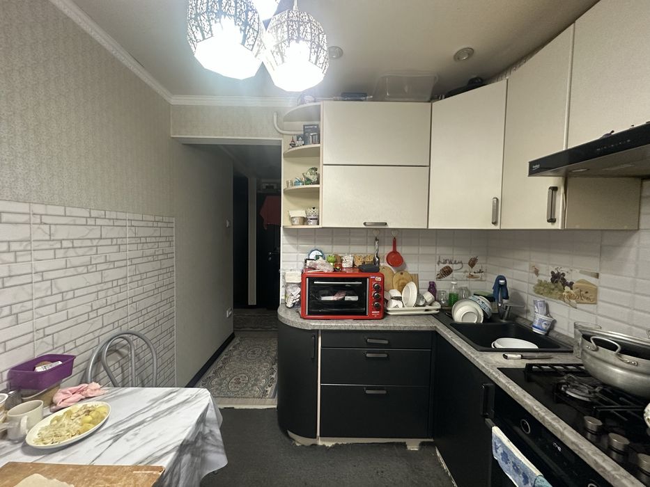 Продам 2х ком квартиру, в 11 мкр