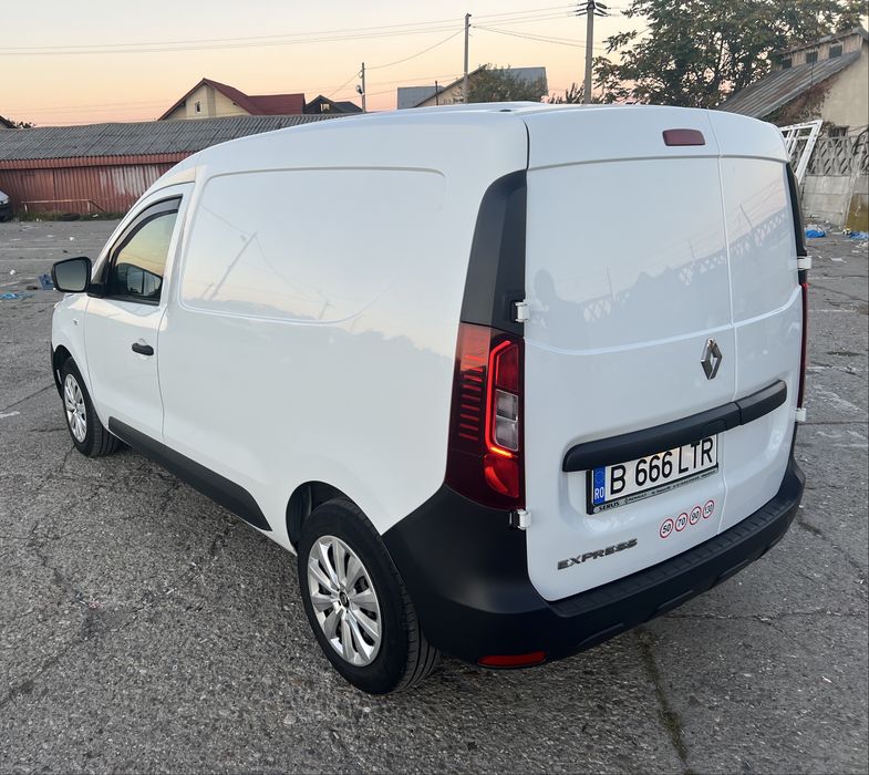 RENAULT Express 2023 — imagine 4