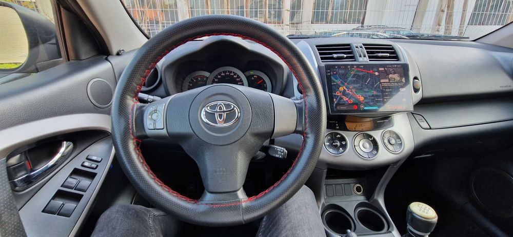 Toyota RAV4 2.2 Diesel 2009, al doilea proprietar, stare foarte bună