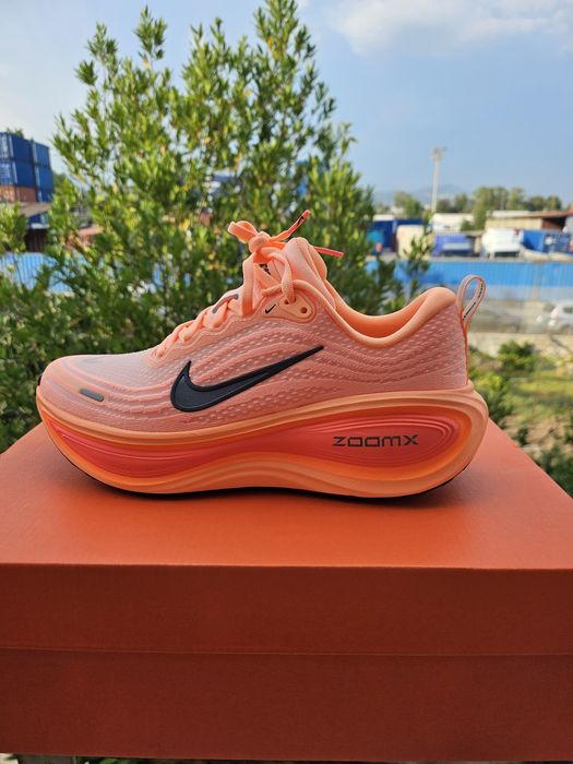 Nike Vomero Plus