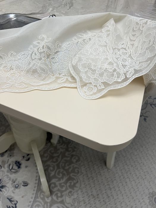 Стол со стульями