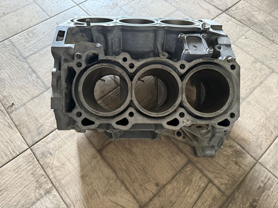 Infiniti fx35 2005г. на части