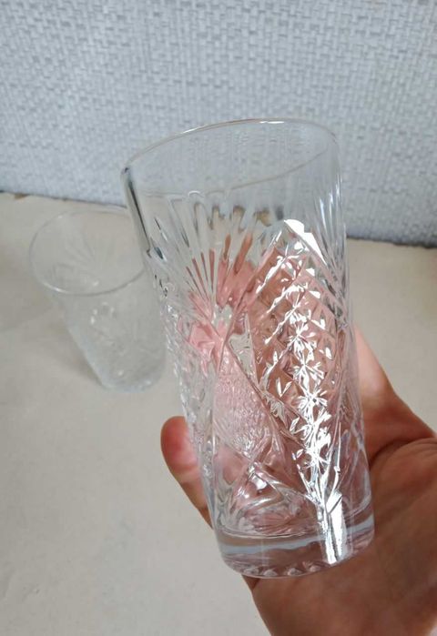Стаканы, бокалы, стопки