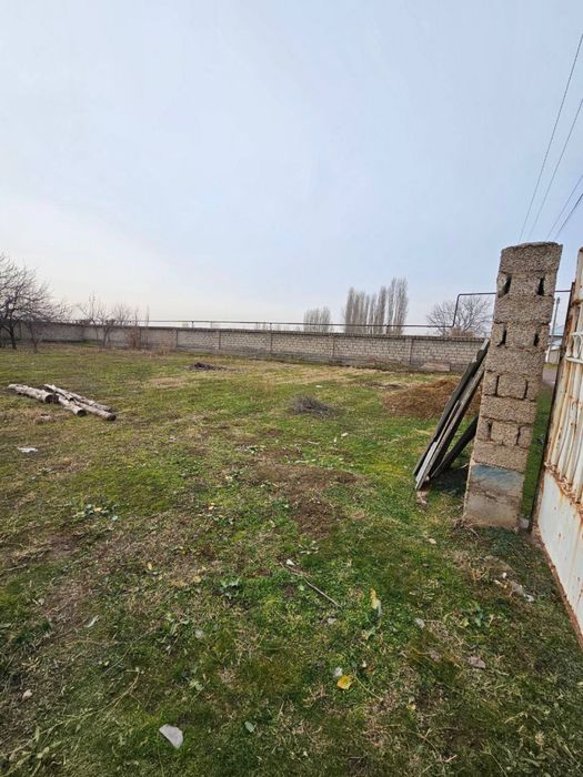 Прадоется участок 9 соток 1 соток по 10000$. Юкори Ч Р. Кирсадак мах