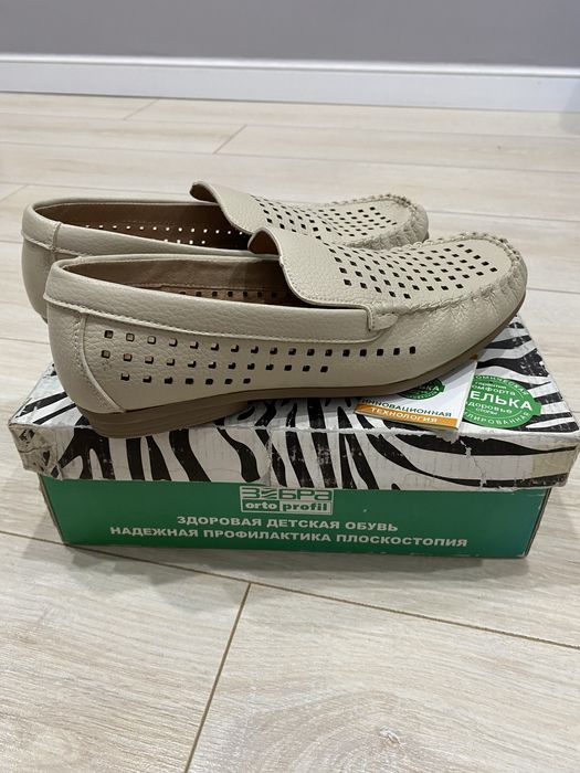 Продам туфли для мальчика