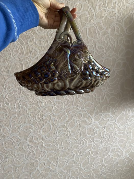 Продам корзину доя фруктов